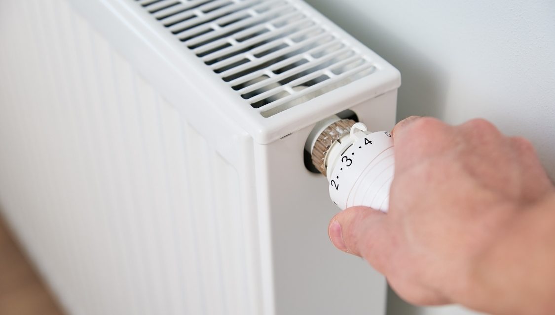 Radiators Not Getting Hot? Causes, Fixes & When to Flush the System